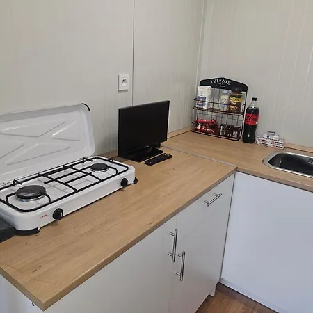 Mobile House In Yacht Chl'aba