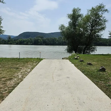 Mobile House In Yacht Apartment *